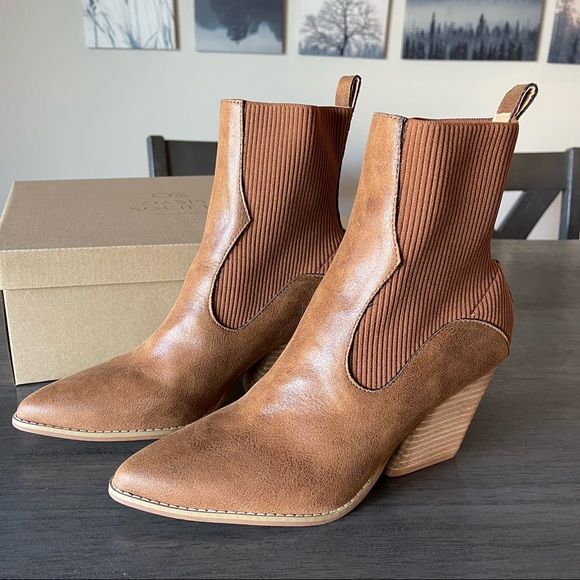 Jocelyn Brown Heeled Booties - Picture 4 of 16